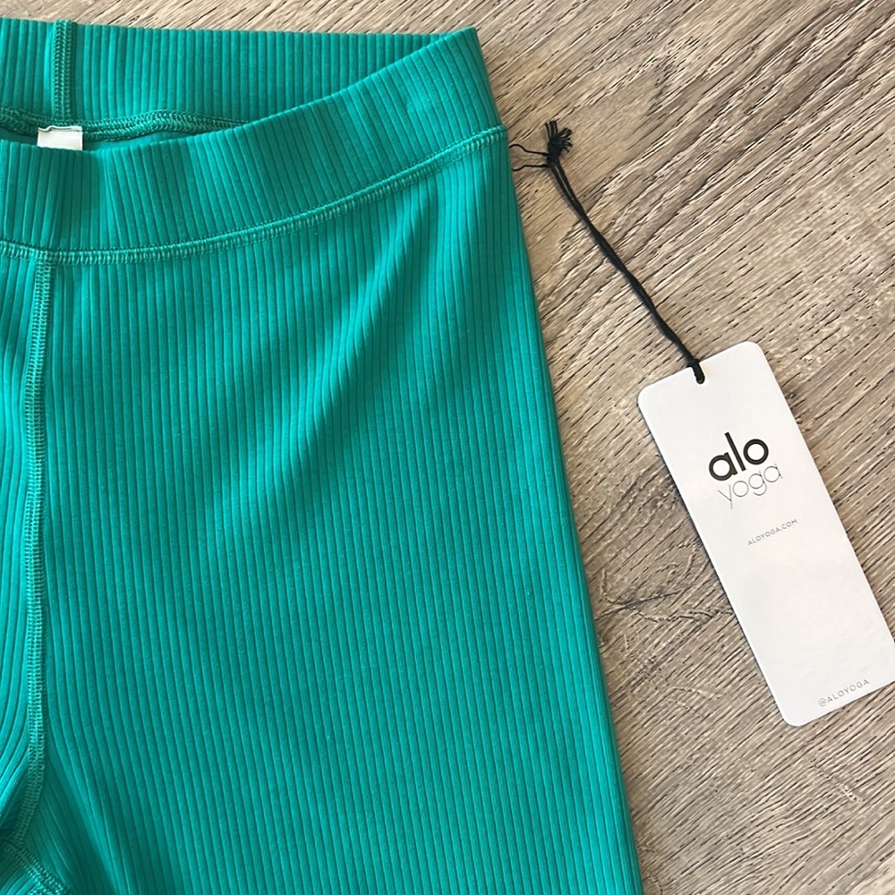 Alo Yoga Ribbed High-Waist 7/8 Blissful - Picture 2 of 3